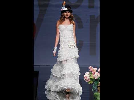 Noviaespaña Yolan Cris. Noviaespaña. Textil Expres