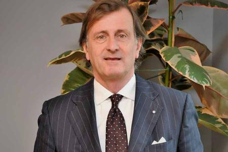 Un italiano, nuevo presidente de la Federación Internacional del Vestir.